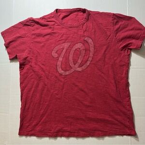 Washington Nationals DISTRESSED T-Shirt M Red Classic W Logo SOFT Cotton Nats